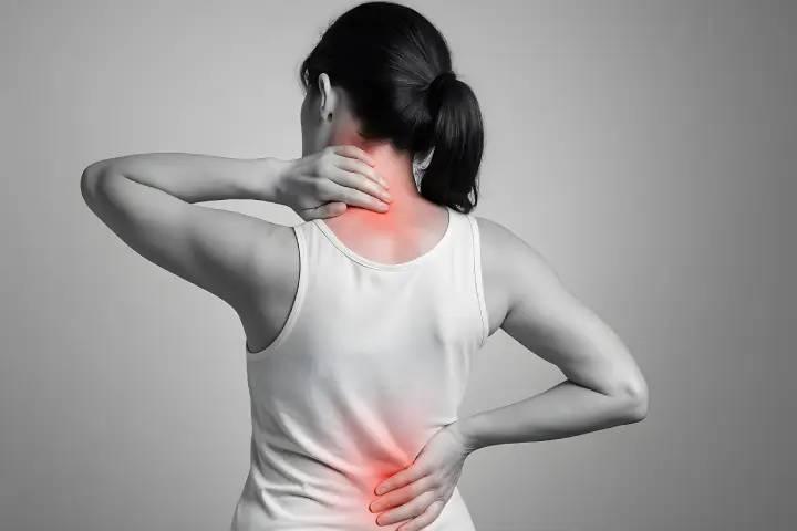 電気治療って痛いの?初めての方が一番気になる疑問にお答えします